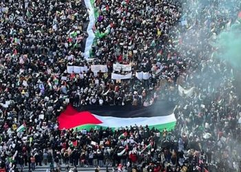 Israeli People Urge Netanyahu to Resign