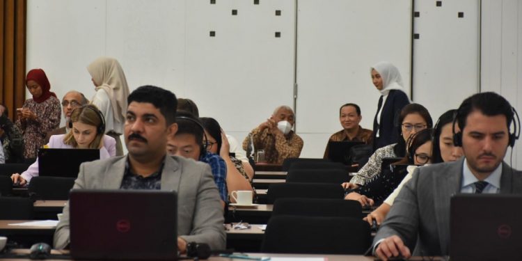 Hundreds of Foreign Diplomats are Busy Learning Indonesian Language, What’s Going on?