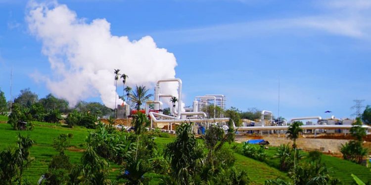 Hundreds of People Poisoned by Geothermal Project Gas in Sumatra