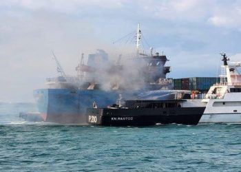 Cargo Ship Alexindo 8 Burns in Batam Waters