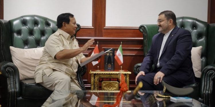 Iran Offers Scholarships for TNI Officers