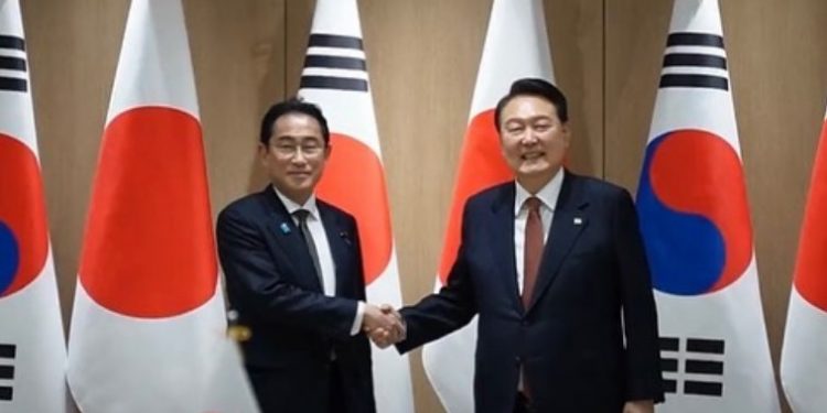 South Korea Eyes Holding Trilateral Summit With China, Japan in May