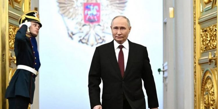 Putin: Western Elites Want to Prosper at Expense of Others