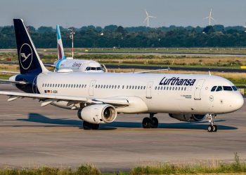 Major EU Airline Introduces Hefty ‘Environmental Charge’