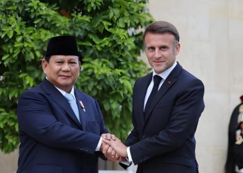 Prabowo Meets Macron in France to Discuss Defense Cooperation
