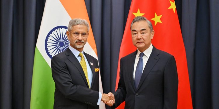 India and China Vow to ‘Redouble Efforts’ to Resolve Border Dispute