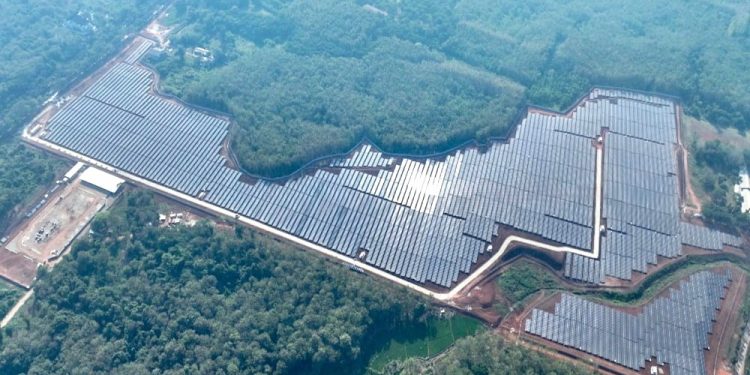 The Largest Ground-Mounted Solar Power Plant in Indonesia Officially Operates