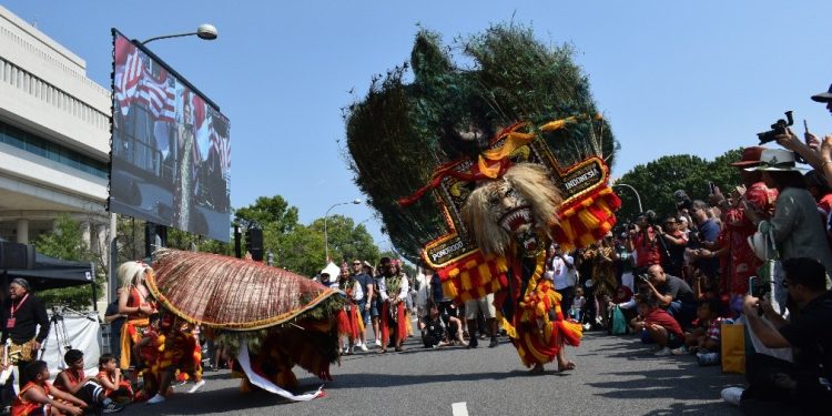 The Largest Indonesian Festival in the US Features a Cultural Parade and Reog Ponorogo