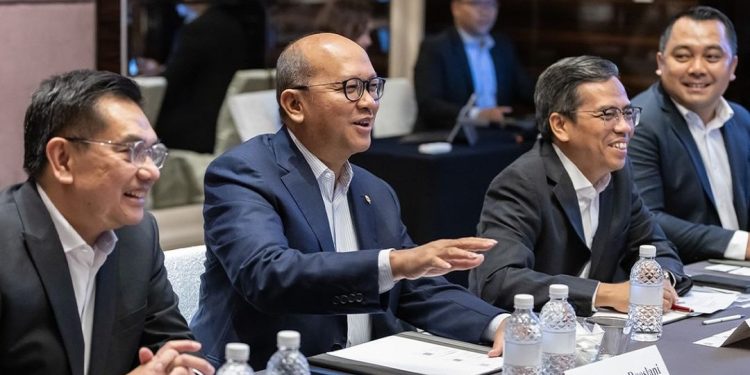 Rosan Encourages Singapore’s Investment in Indonesia to Increase Above US$63.17 Billion