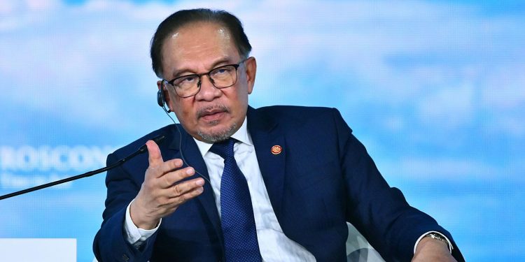 Anwar Ibrahim: BRICS Important to Contain Onslaught of Rich Industrial States