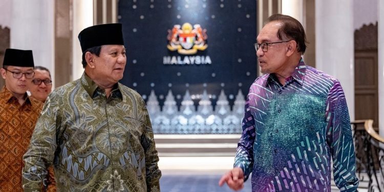 Building ASEAN Solidarity, Prabowo Subianto Meets Anwar Ibrahim