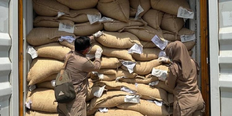 Pagar Alam City First Exports 19.8 Tons of Coffee to Malaysia