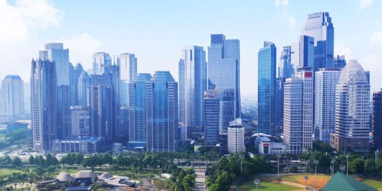 AMRO Projects Indonesia’s Economy to Grow 5.2% in 2025, Equivalent to China