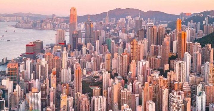 Hong Kong Slashes Liquor Tax