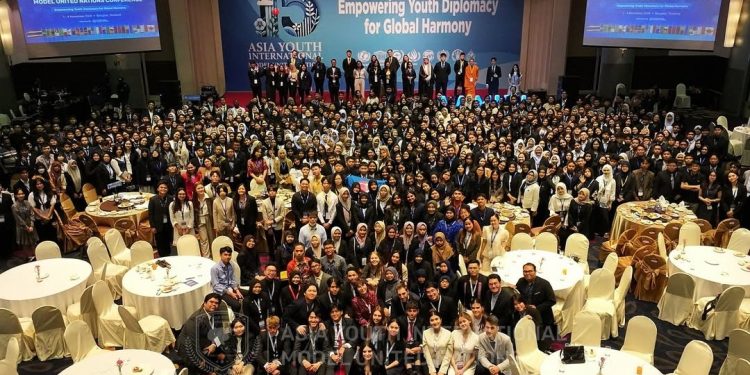 Indonesian Students Win International Diplomacy Competition in Thailand