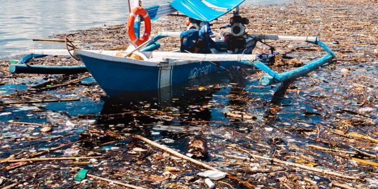 Indonesian Researchers Design Innovative Ships to Tackle Marine Debris in APEC