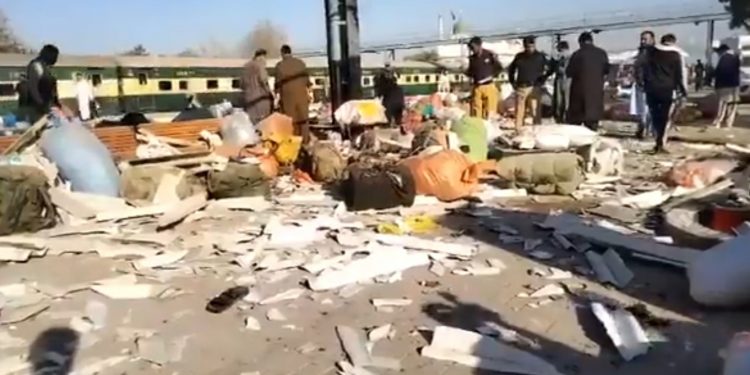 Bomb Terror in Pakistan, Dozens Killed