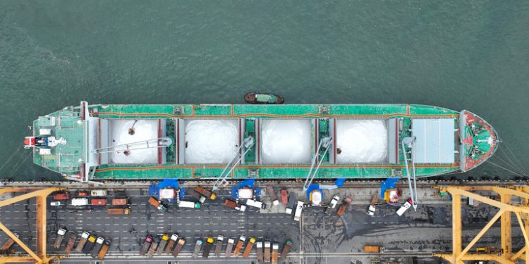 Sri Lanka Receives Vital Russian Fertilizer Donation