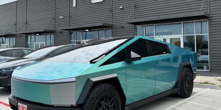 Tesla to Recall 700,000 Vehicles, Why?