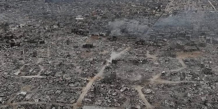 Corpses Scattered in Gaza, People Continue to Be Slaughtered by Israel