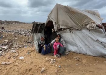 Gaza People Wait for Death