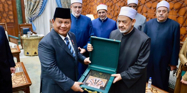 Prabowo Meets Grand Sheikh Al-Azhar, Strengthening Religious and Educational Relations 1 Prabowo Meets Grand Sheikh Al-Azhar, Strengthening Religious and Educational Relations