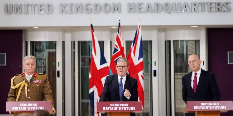 UK Returns Indian Ocean Territory to Former Colony