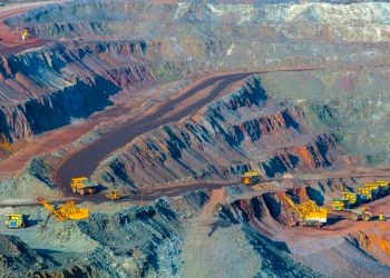 US and Ukraine Sign Minerals Deal