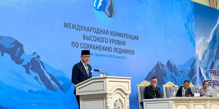 Indonesia Calls for Global Action on Glacier Preservation