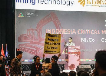 Greenpeace Protest International Nickel Conference in Jakarta