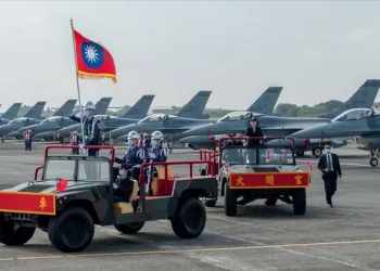 Taiwan Forms First HIMARS Unit