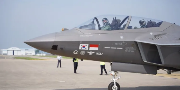 Indonesian Air Force Pilot Flies KF-21 Prototype