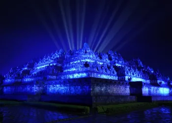 From Borobudur to Monas, Indonesia Turns UN Blue to Mark 80 Years of the United Nations