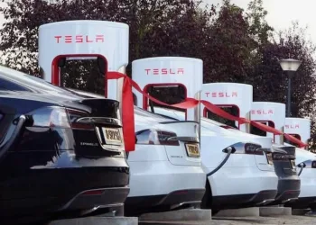 Tesla Beats Mercedes in Global Sales