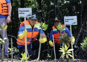 AHY Leads Environmental Movement to Protect Bali as a World Heritage Site