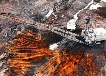 West a Decade Behind China on Rare Earths