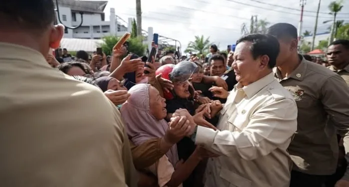 Indonesia in Mourning: Sumatra Disaster Claims 604 Lives, 464 Missing, and Half a Million Displaced