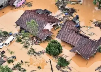 Sri Lanka Disaster: 330 Dead, Country Declares State of Emergency