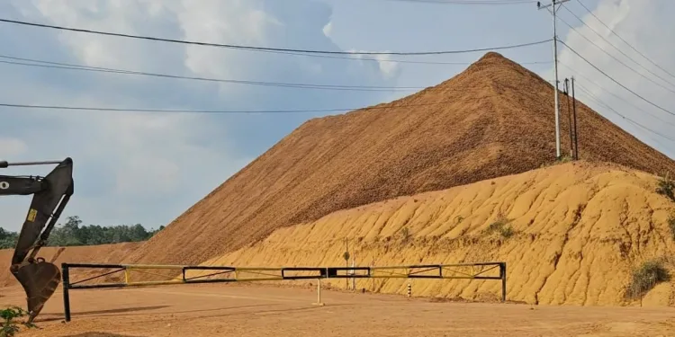 President Prabowo Urged to Crack Down on Alleged Illegal Bauxite Mining in West Kalimantan