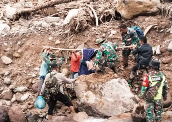 Sumatra Disaster Update: 990 Dead, 222 Missing, Nearly One Million Displaced