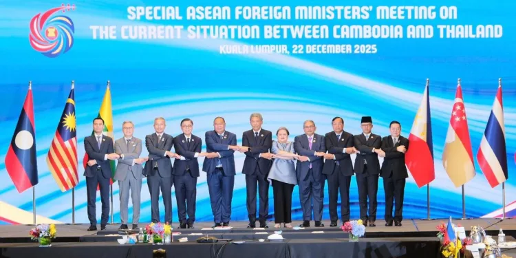 ASEAN Steps In to Facilitate Cambodia–Thailand Peace Talks