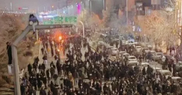 Iran Pulls the Plug: Nationwide Internet Blackout as Protests Spiral Out of Control