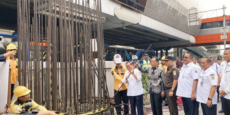 The Jakarta Monorail Project Totally Fails: Billions Dollars of Investment Buried