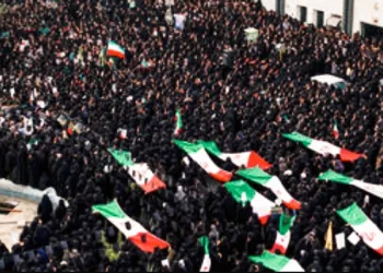 Thousands Gather in Iran to Mourn Schoolgirls Killed during US-Israeli Strikes