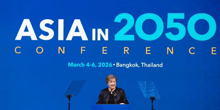 The Future of the World Lies in Asia 1 The Future of the World Lies in Asia