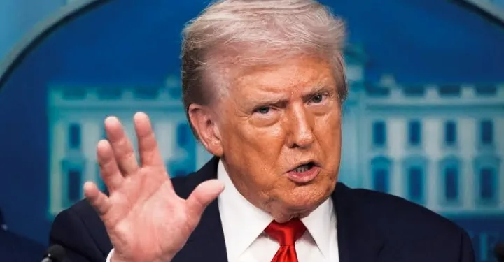 Trump’s Sudden U-Turn: US–Iran Ceasefire Deal Shocks Israel as Strikes Continue