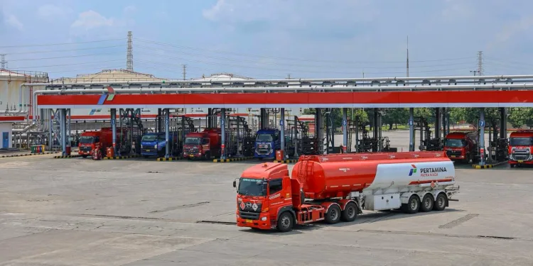 Limited Fuel Price Adjustment Becomes Strategy to Safeguard Indonesians’ Purchasing Power
