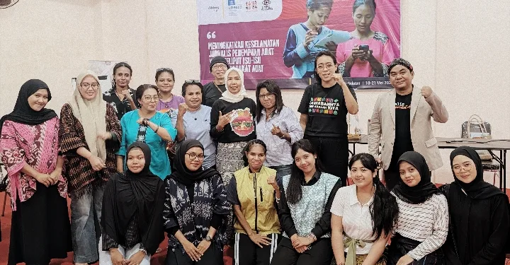AMAN and UNESCO Lead Safety Training for Indigenous Women Journalists in Makassar 1 AMAN and UNESCO Lead Safety Training for Indigenous Women Journalists in Makassar