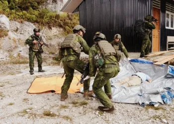 American Pilot Killed in Papua Attack as Indonesian Military Hands Body to Family