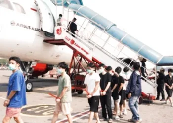 Indonesia Bans 92 Chinese Nationals for Life in Cybercrime Crackdown